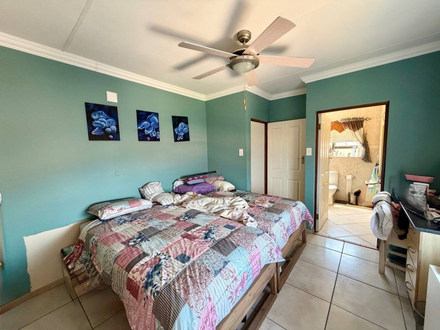 4 Bedroom Property for Sale in Dana Bay Western Cape